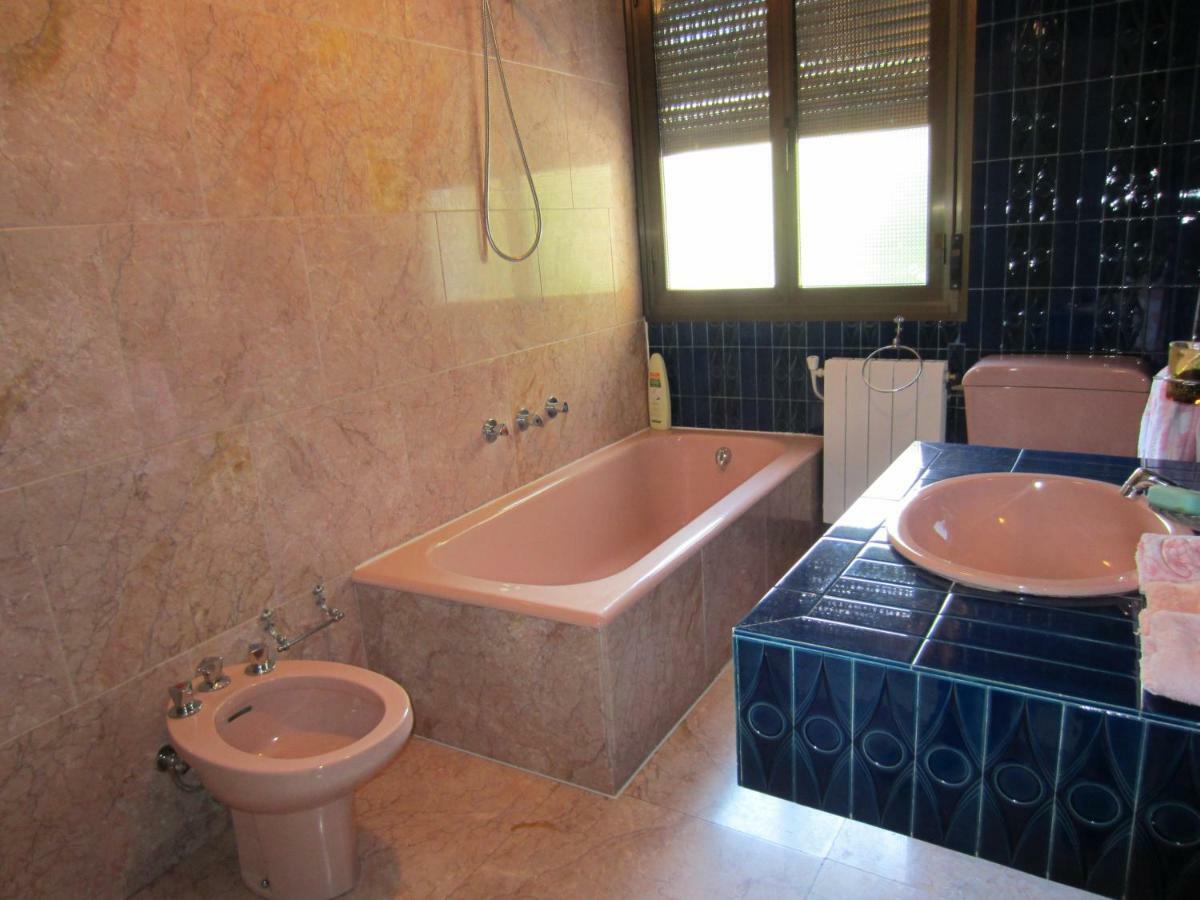 Villa Casa De Julio Marroquin à Pradoluengo Extérieur photo