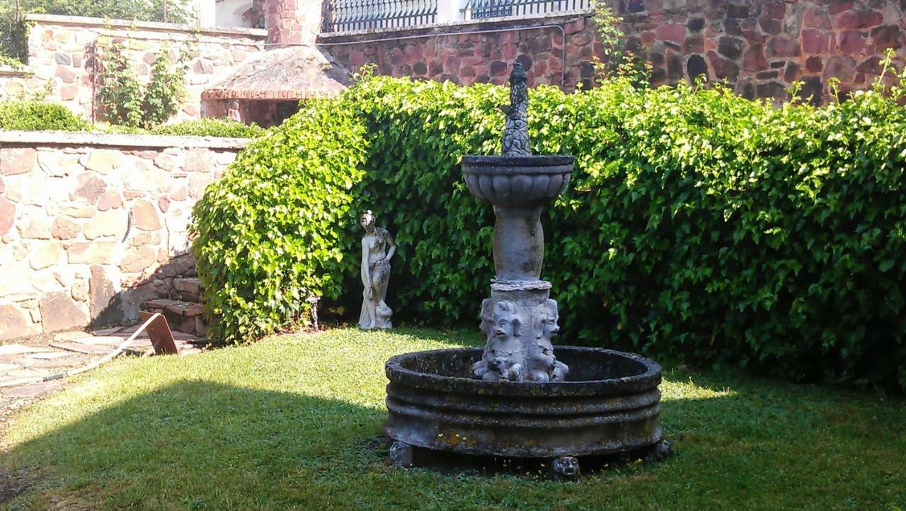 Villa Casa De Julio Marroquin à Pradoluengo Extérieur photo